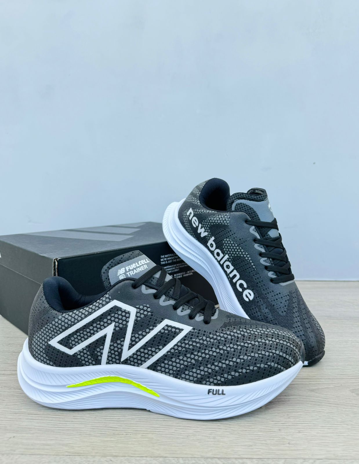 NUEVO FuelCell New Balance  Running – Unisex