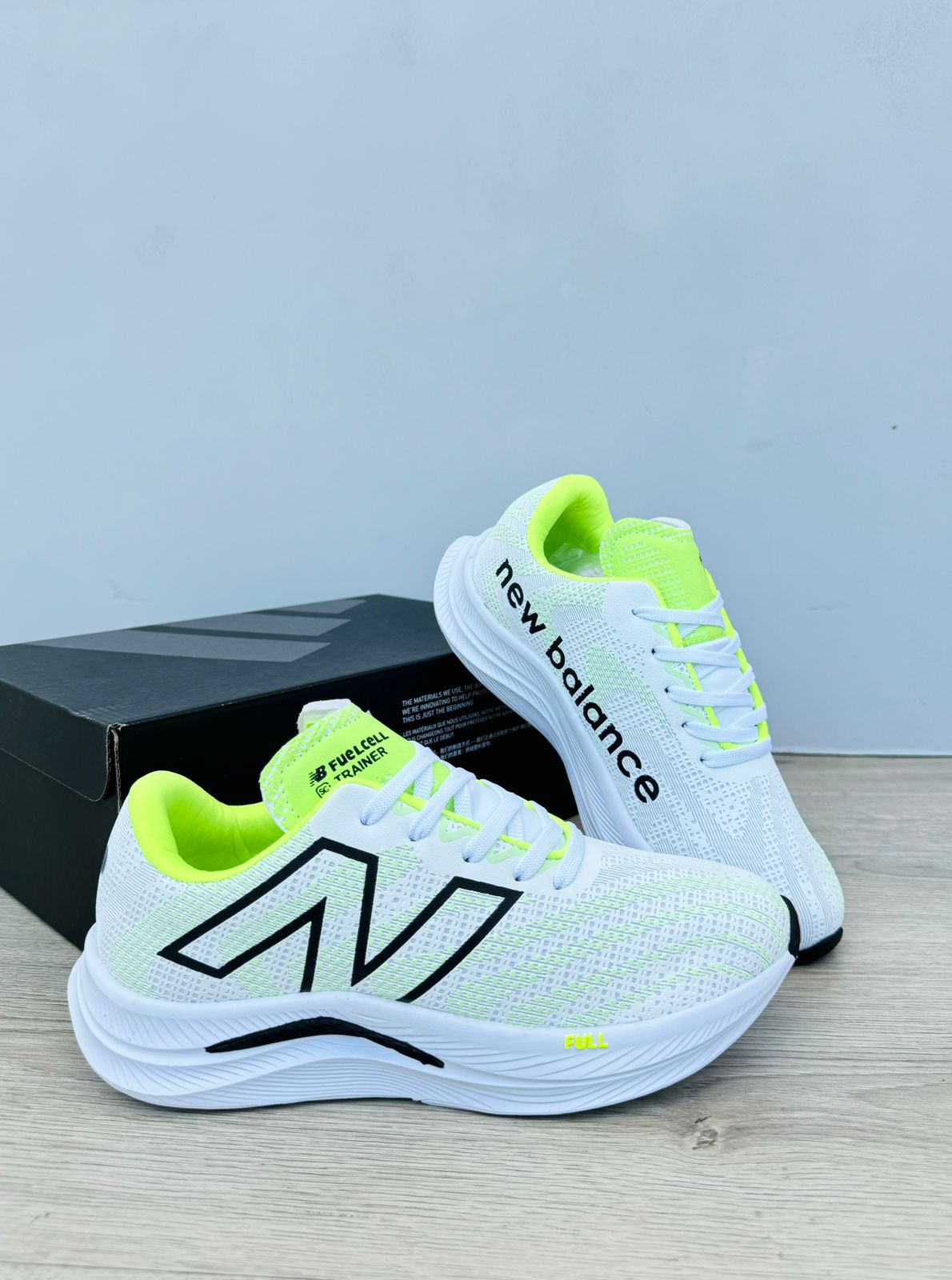 NUEVO FuelCell New Balance  Running – Unisex